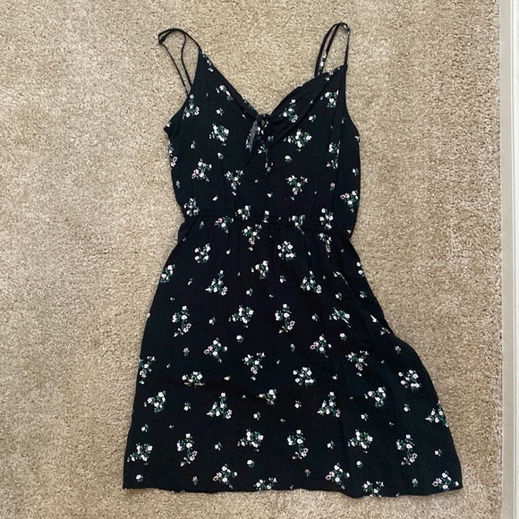 H&M floral print mini dress - Picture 1 of 5